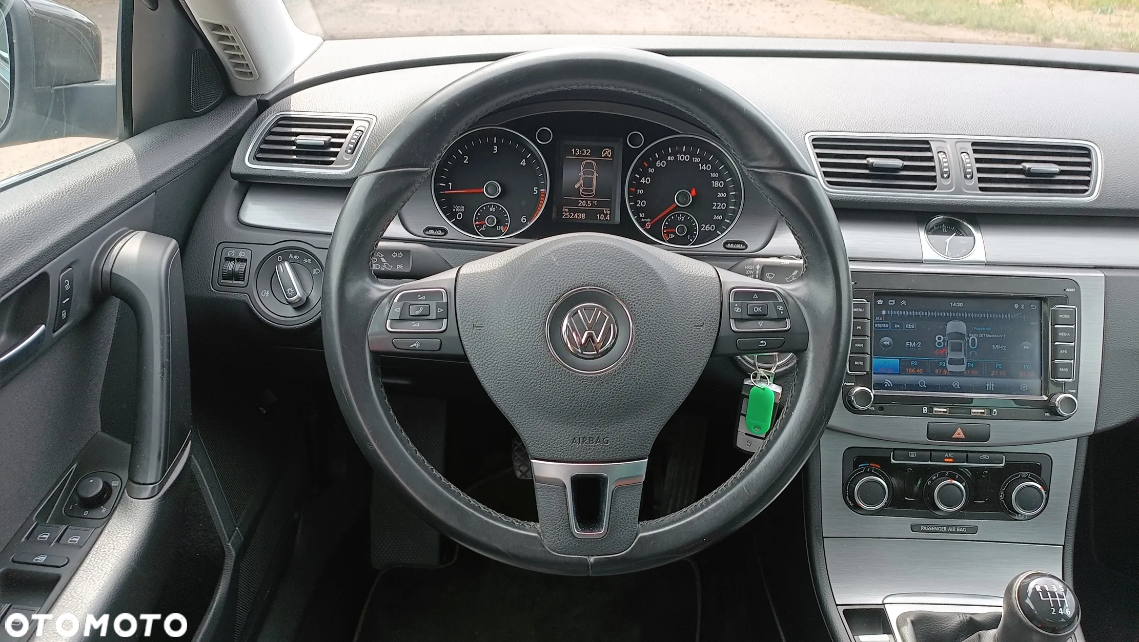 Volkswagen Passat 2.0 TDI Comfortline - 15