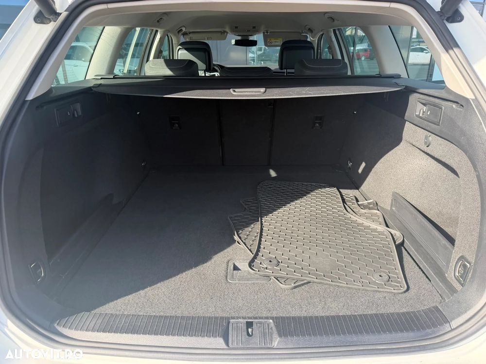 Volkswagen Passat Alltrack 2.0 TDI SCR 4Motion DSG (BMT) - 37