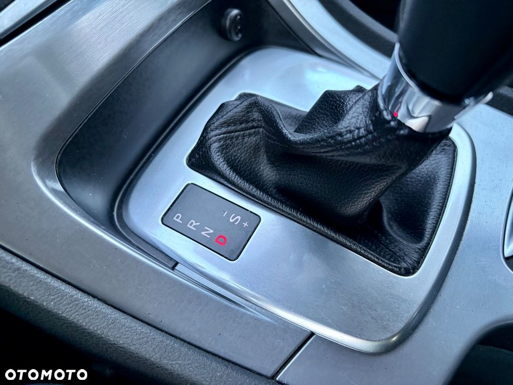 Ford Mondeo 2.0 EcoBoost Titanium - 16