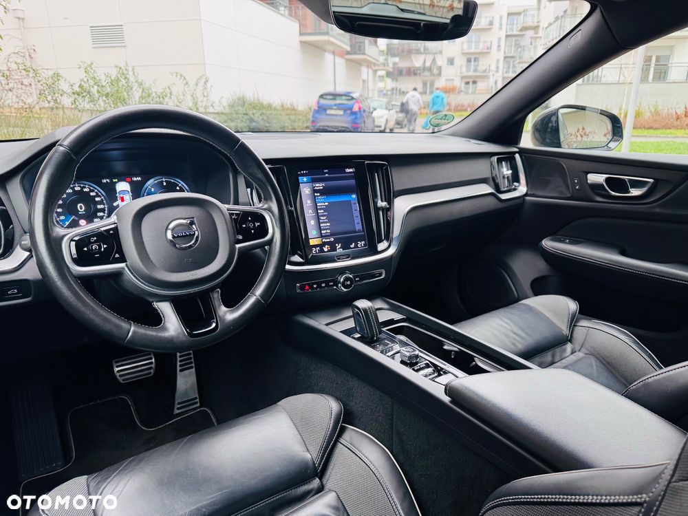 Volvo V60 D4 AWD R-Design - 19
