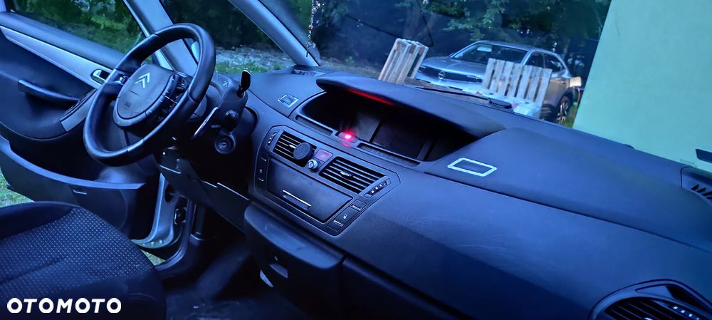 Citroën C4 Grand Picasso 1.6 HDi Equilibre Navi Pack MCP - 17