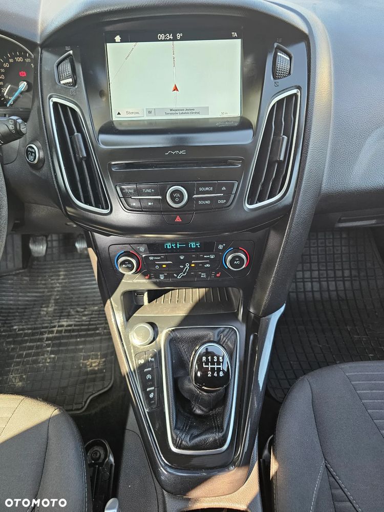 Ford Focus - 8