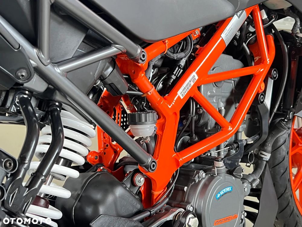 KTM Duke 125 - 27
