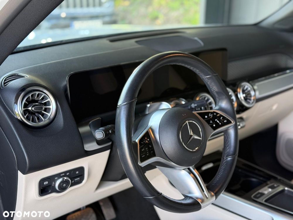 Mercedes-Benz GLB 200 d 4-Matic 8G-DCT - 14