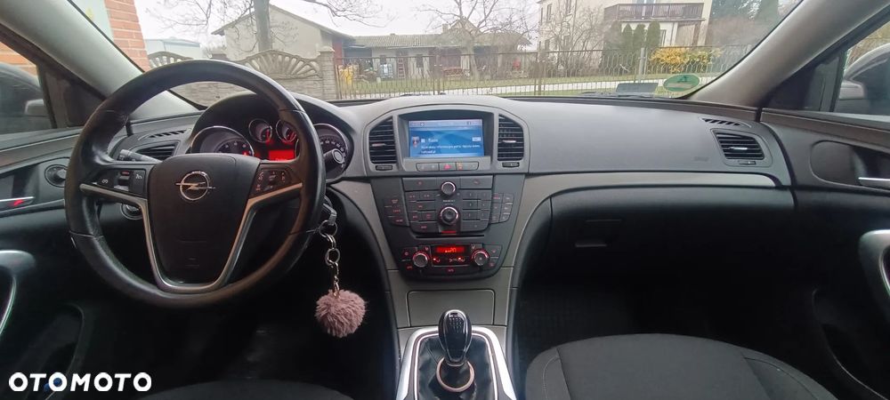 Opel Insignia 1.8 - 9