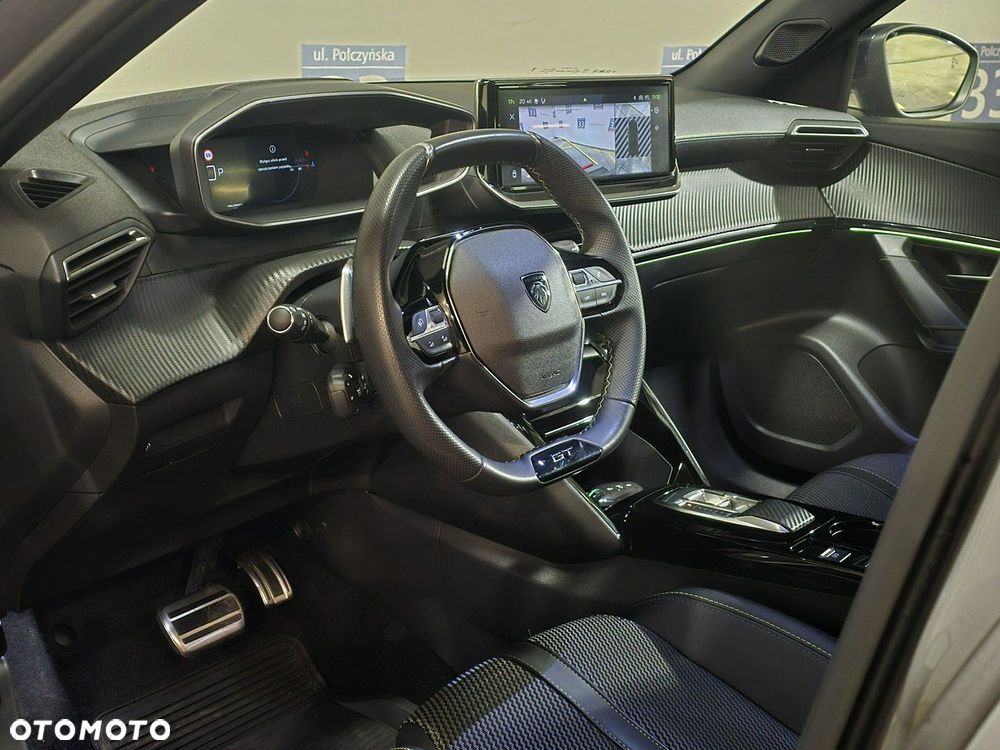 Peugeot 2008 - 11