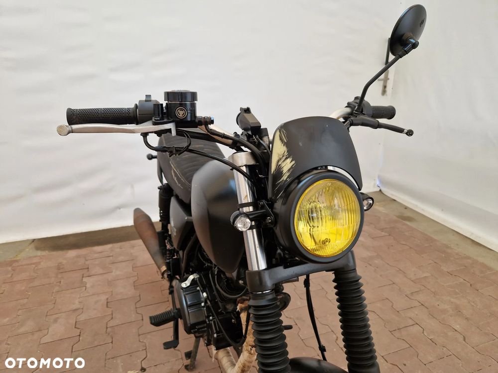 Brixton Felsberg - 12