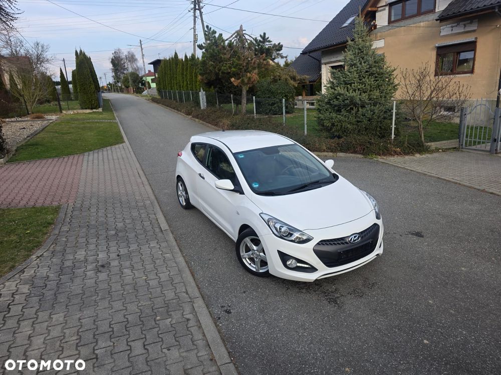 Hyundai i30 1.4 Fifa World Cup Edition - 35