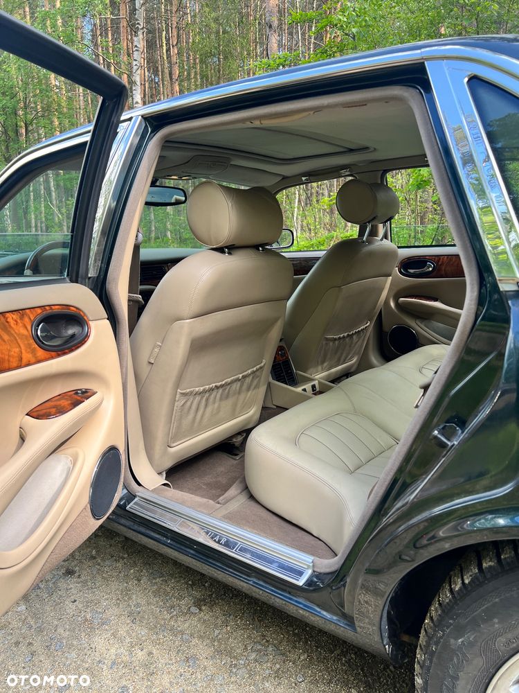 Jaguar XJ Sovereign 4.0 - 22