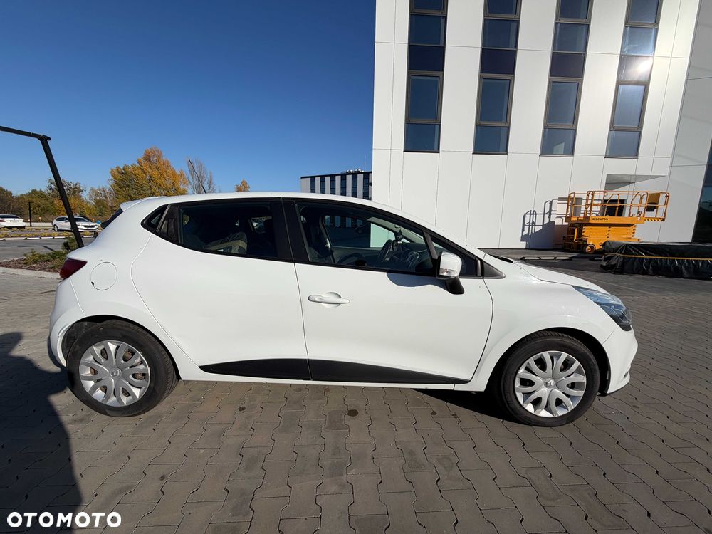 Renault Clio - 6