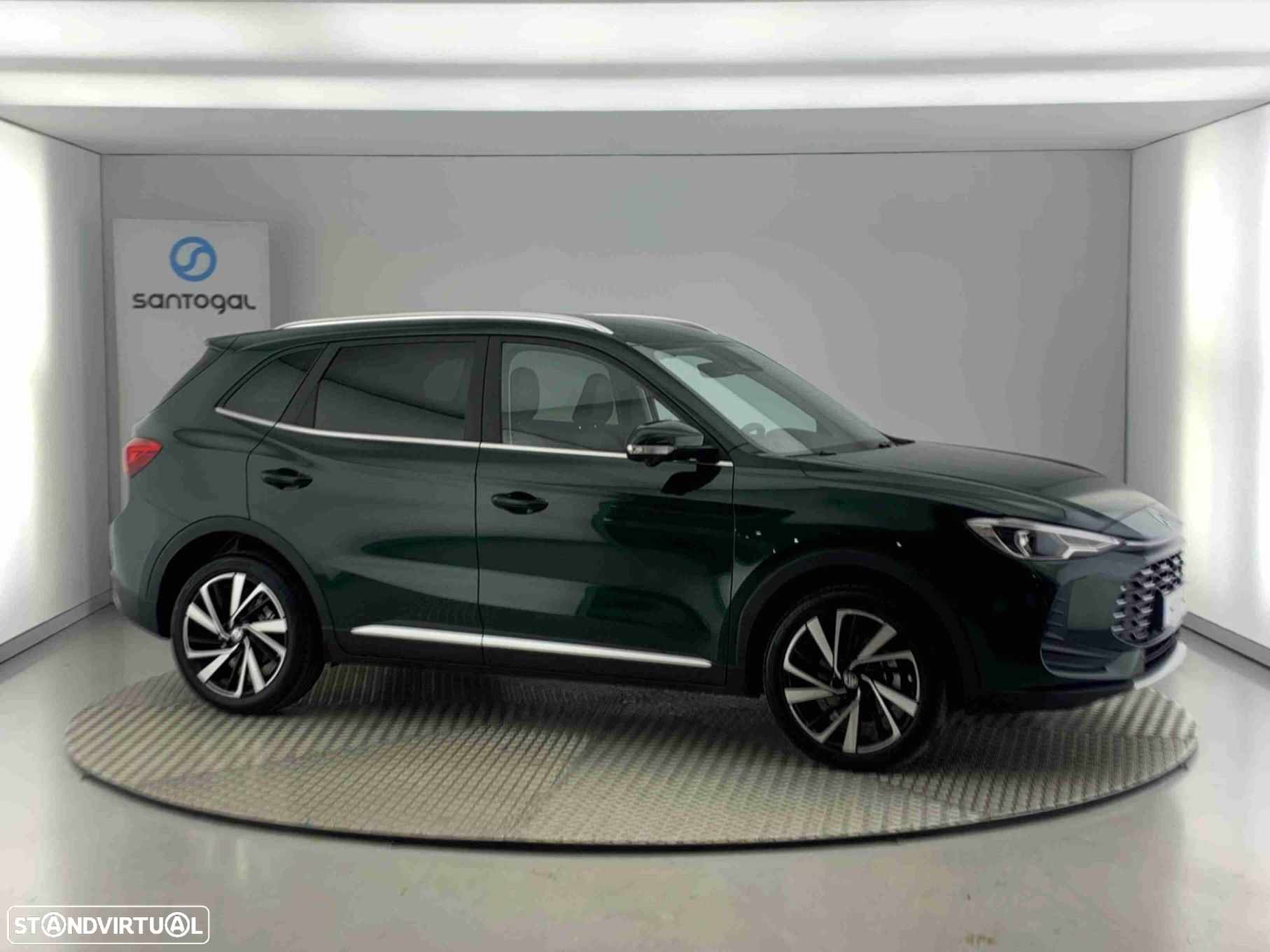 MG ZS 1.5 Hybrid+ Luxury - 1