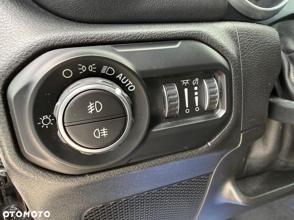 Jeep Wrangler 2.2 CRDi Hardtop AWD Automatik Sport - 20