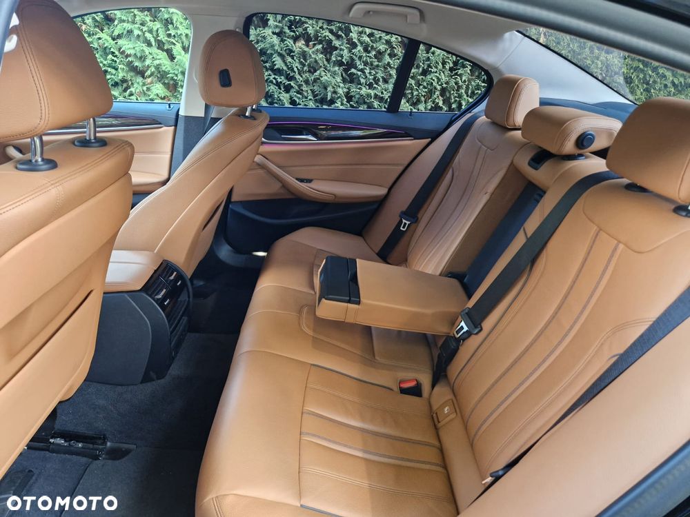 BMW Seria 5 518d Luxury Line - 7