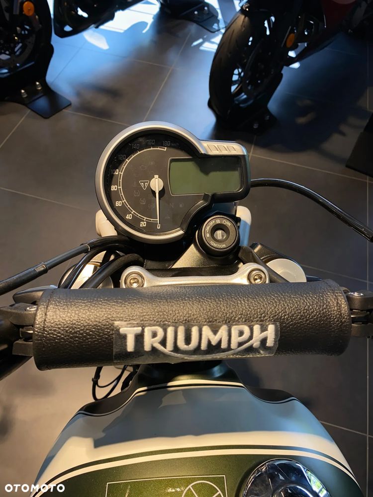 Triumph Scrambler - 11