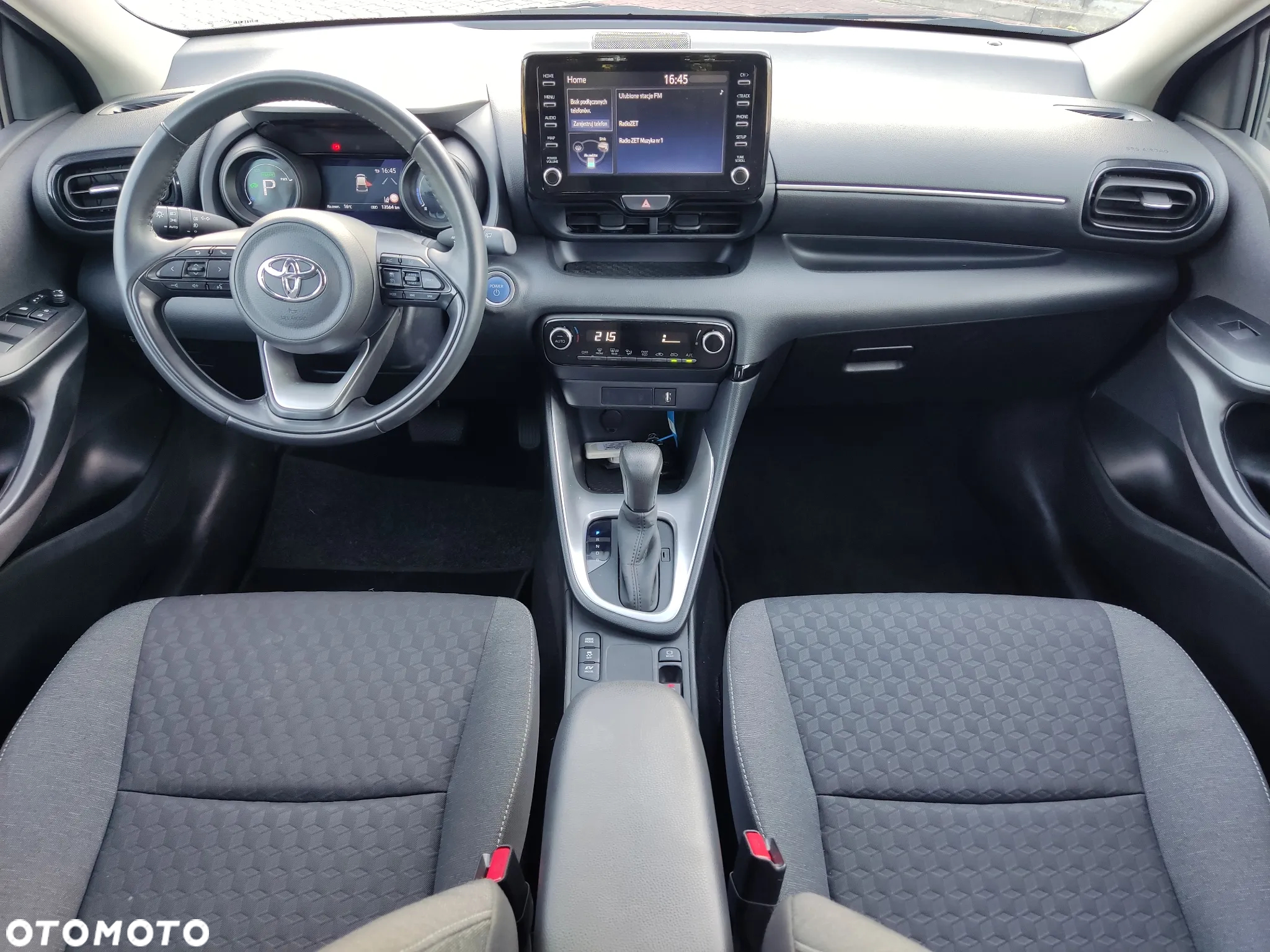 Toyota Yaris Hybrid 1.5 Executive - 16