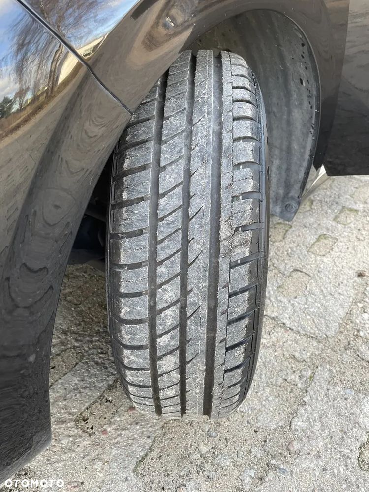 Peugeot 208 BlueHDi 100 Active - 16