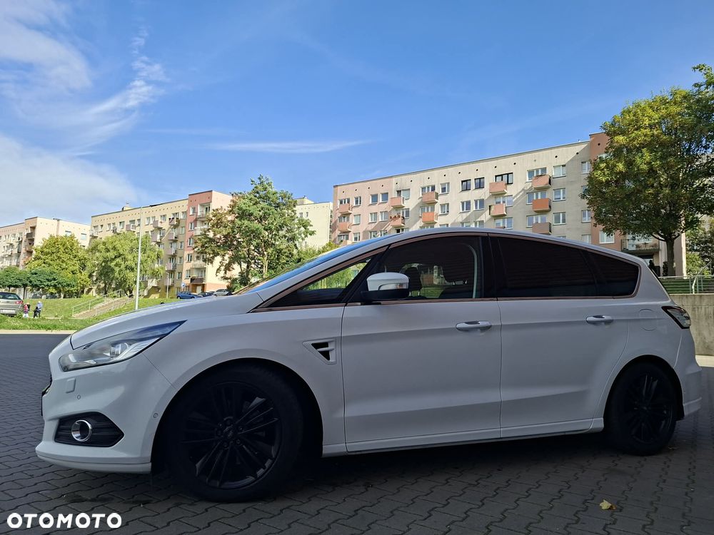 Ford S-Max 2.0 TDCi Titanium PowerShift - 15