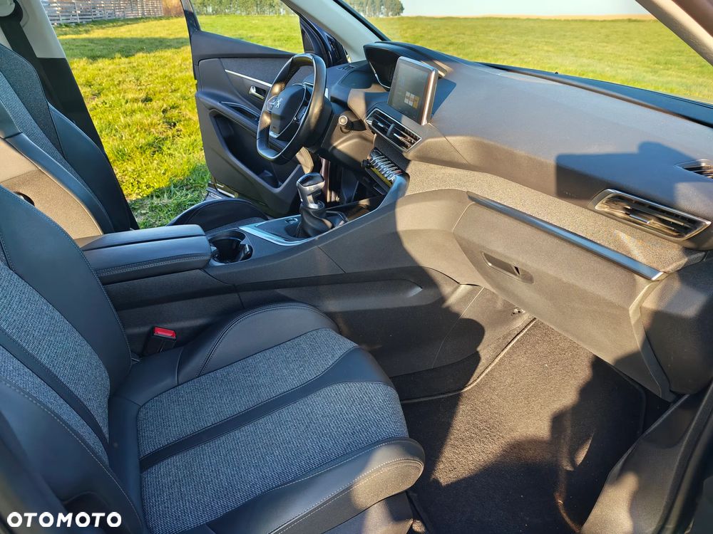 Peugeot 5008 - 14