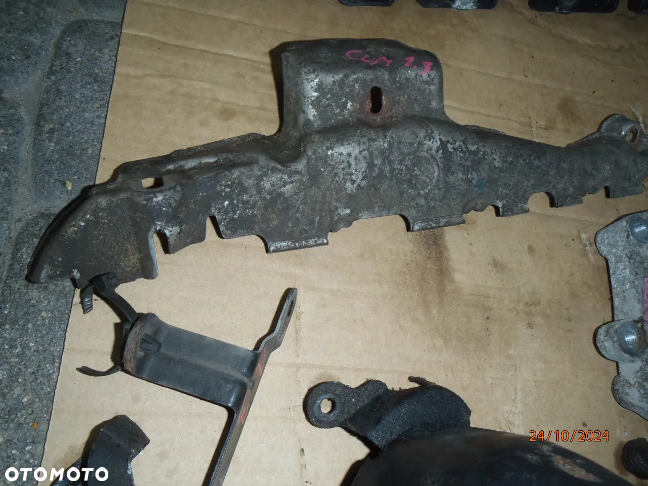 kolektor ssący alternator sprężarka sprzęgło docisk tarcza  dwumasa dwumas chłodniczka oleju opel corsa combo astra meriva 1.3 cdti - 33