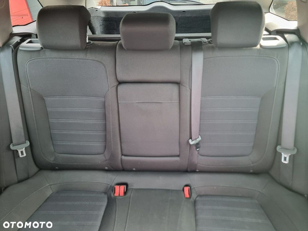 Opel Insignia - 12