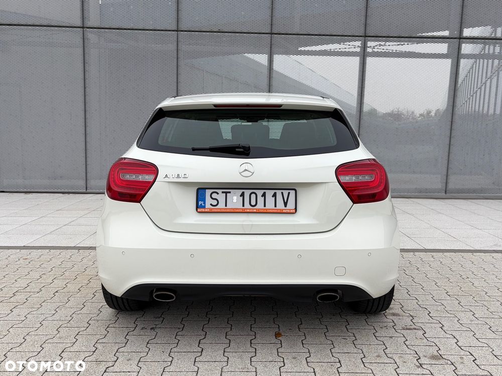 Mercedes-Benz Klasa A 180 7G-DCT Urban - 8