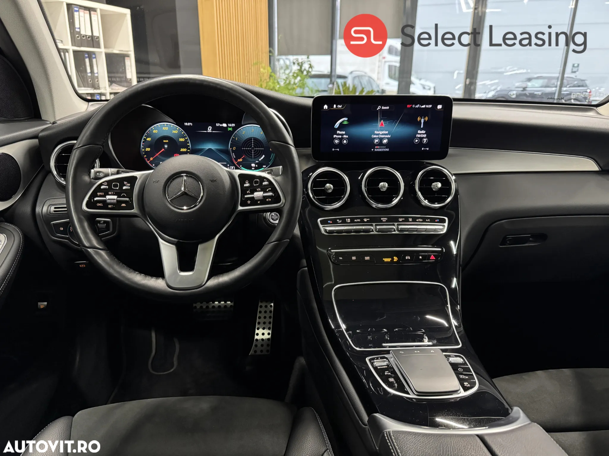 Mercedes-Benz GLC 300 de 4Matic 9G-TRONIC AMG Line - 12