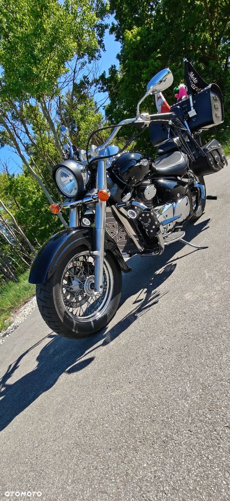 Suzuki Intruder - 3