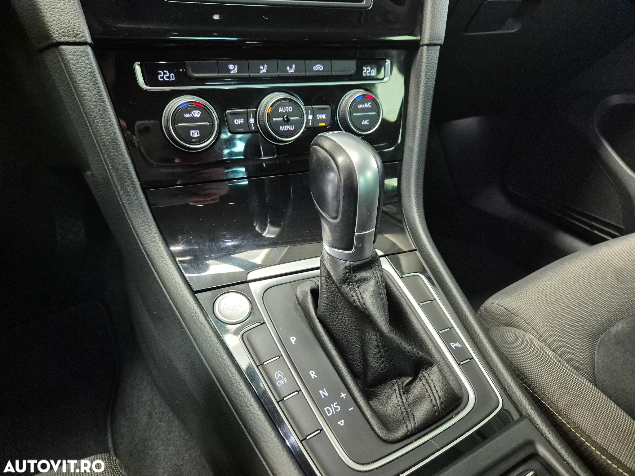 Volkswagen Golf 1.6 TDI DPF BMT DSG Highline - 11