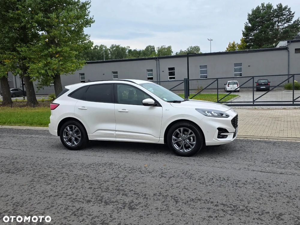 Ford Kuga 2.5 Duratec FHEV ST-LINE - 2