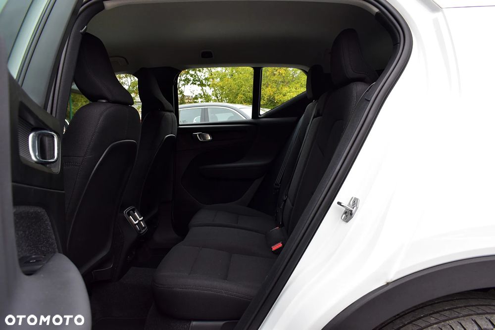 Volvo XC 40 T3 Momentum - 6