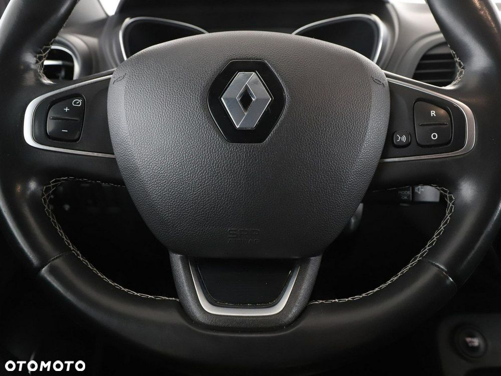 Renault Captur TCe 150 EDC GPF BOSE EDITION - 22