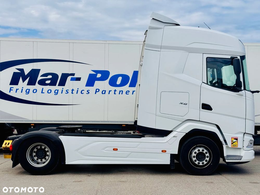 DAF XG - 8