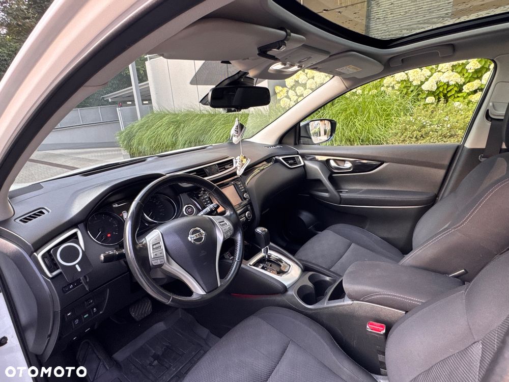 Nissan Qashqai 1.2 DIG-T N-Connecta Xtronic EU6 - 15