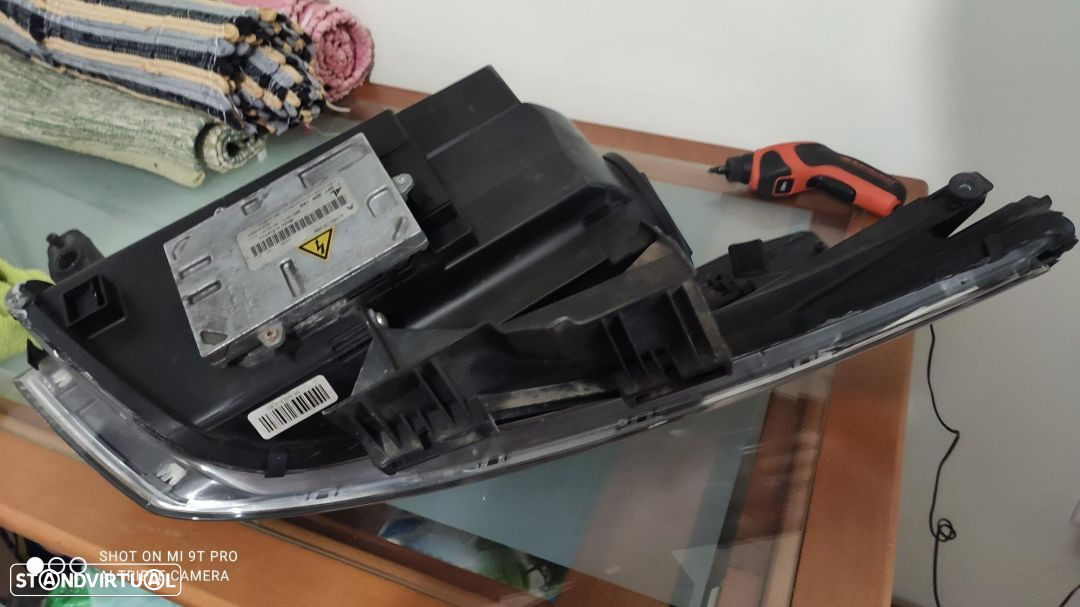 farol xenon esquerdo citroen C6 - 4