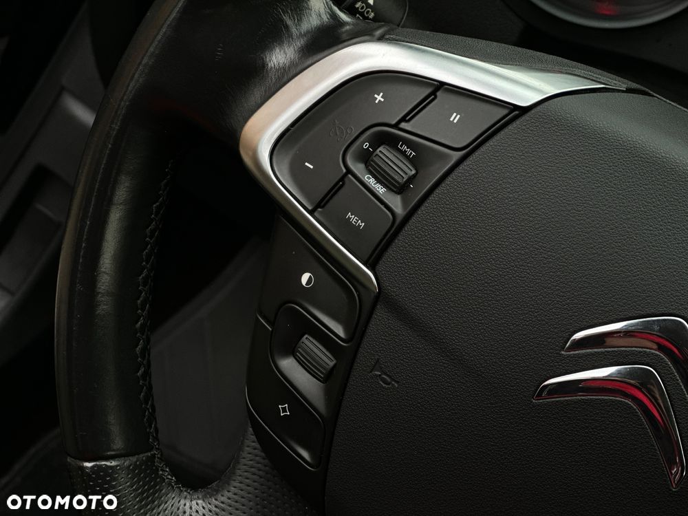 Citroën C4 1.6 VTi Exclusive - 32