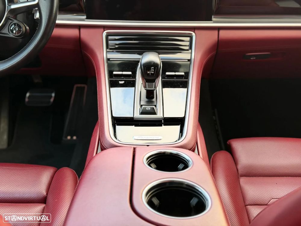 Porsche Panamera Sport Turismo 4 E-Hybrid Platinum Edition - 29