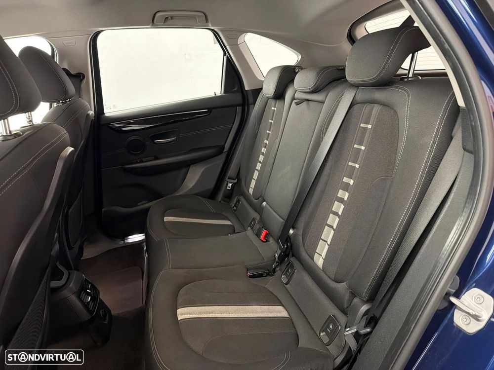 BMW 214 Active Tourer d Line Sport - 13