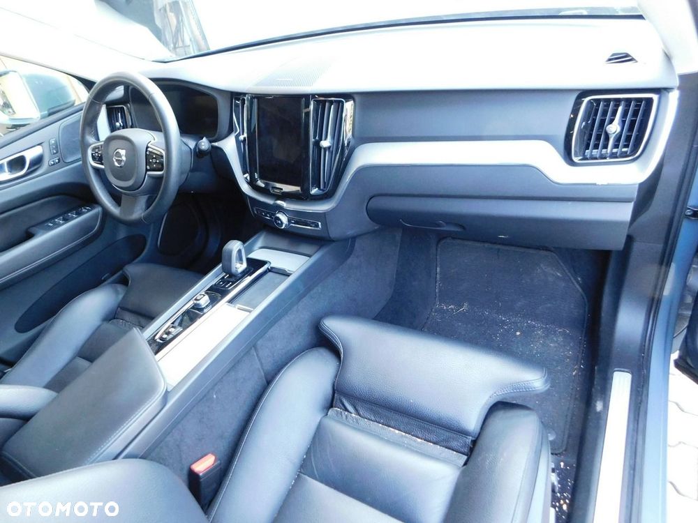 Volvo XC 60 B4 D Plus Bright - 12
