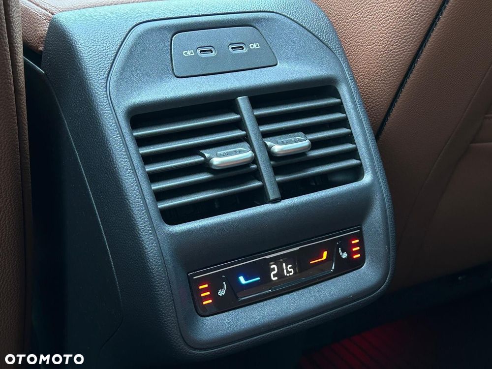 Skoda Superb 2.0 TSI 4x4 L&K DSG - 37