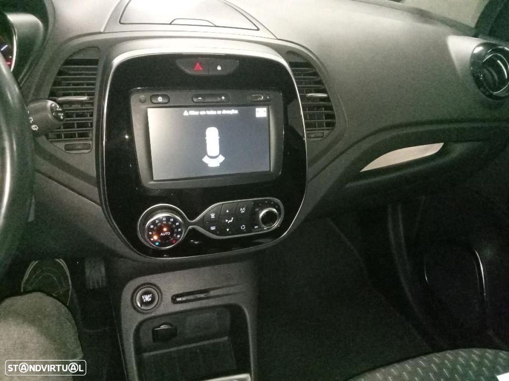 Renault Captur 1.5 dCi Exclusive - 3
