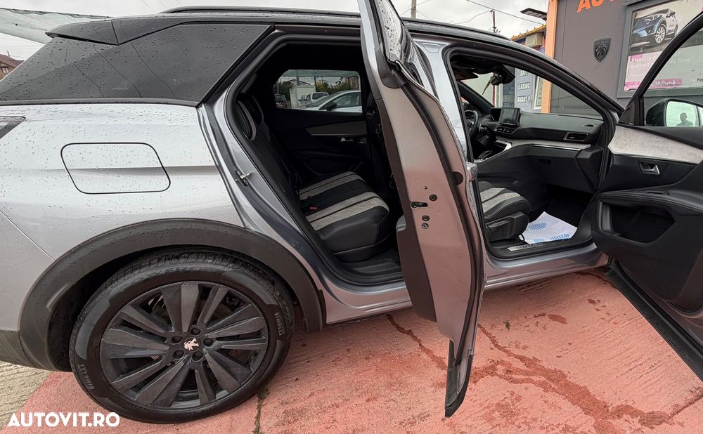 Peugeot 3008 Hybrid 225 e-EAT8 GT Pack - 13