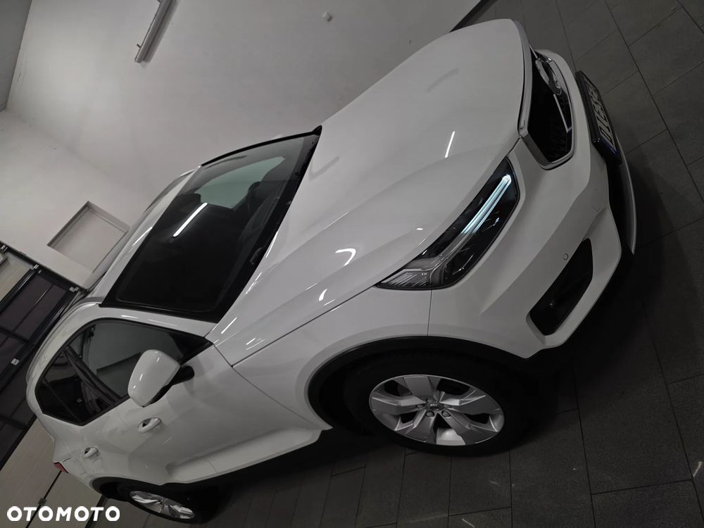 Volvo XC 40 D3 SCR R-Design - 3