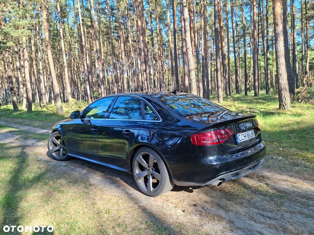 Audi A4 Limousine - 5