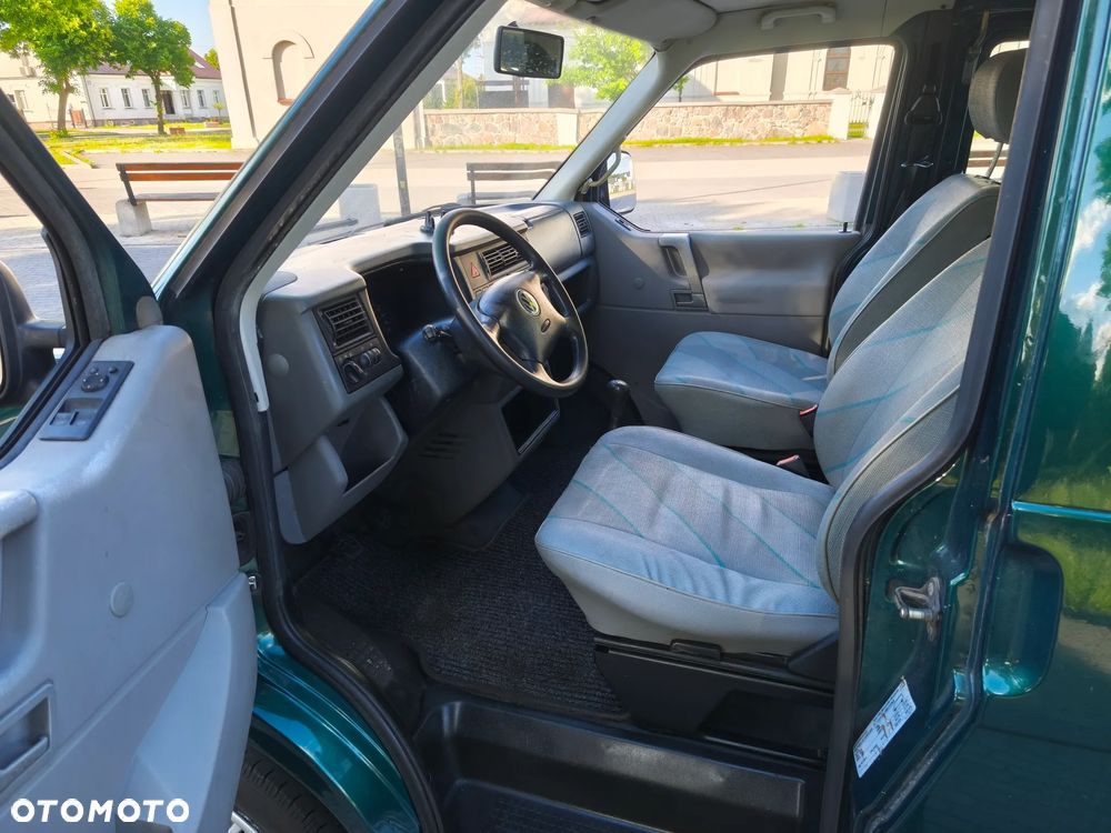 Volkswagen Transporter - 5