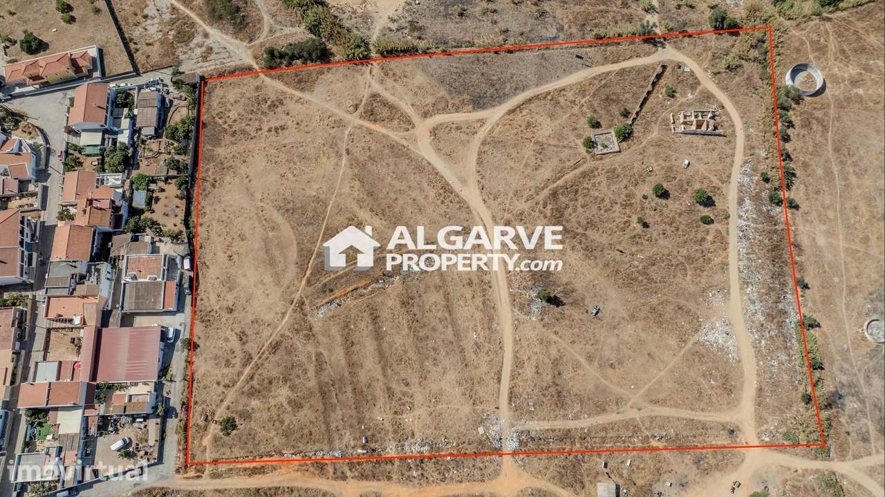 Terreno Exclusivo em Faro com 31.000 m² e Viabilidade de Construção - Grande imagem: 2/20