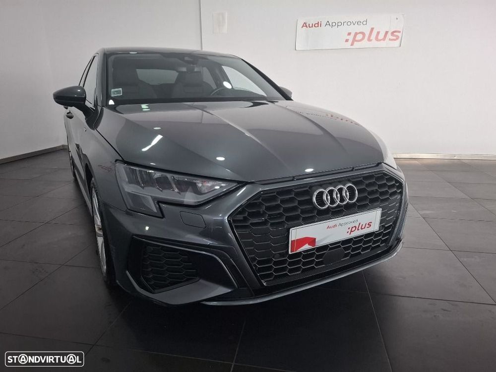 Audi A3 Limousine 30 TFSI S line S tronic - 4