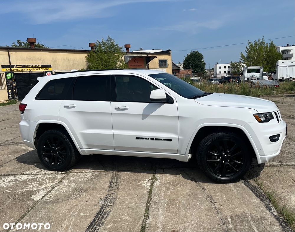 Jeep Grand Cherokee - 5