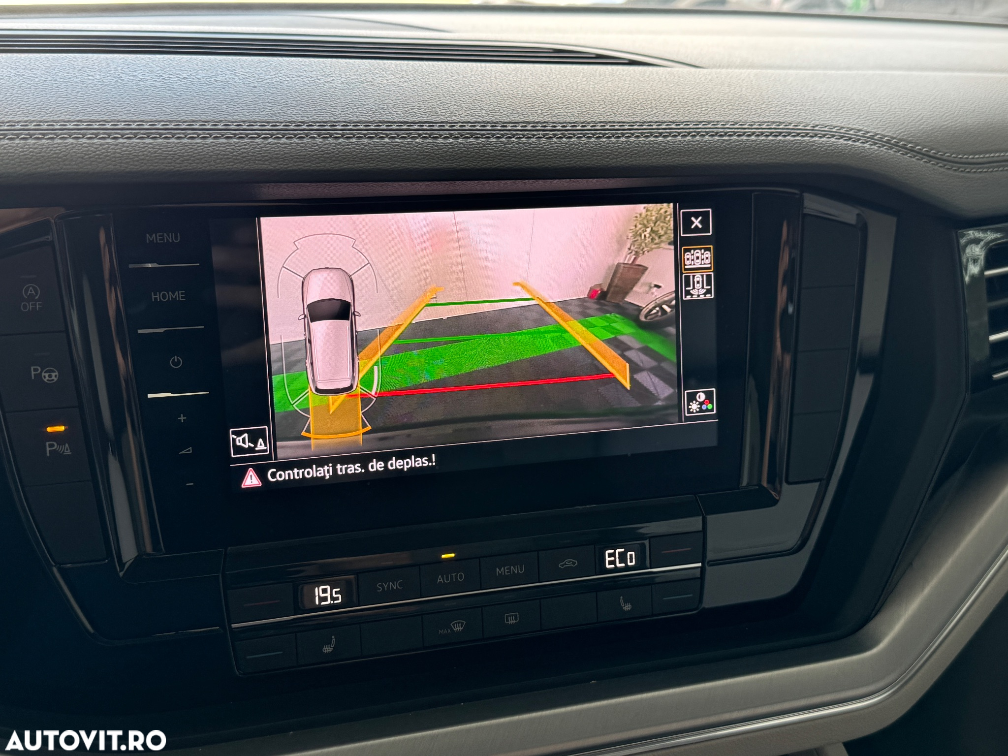 Volkswagen Touareg V6 TDI Elegance - 13