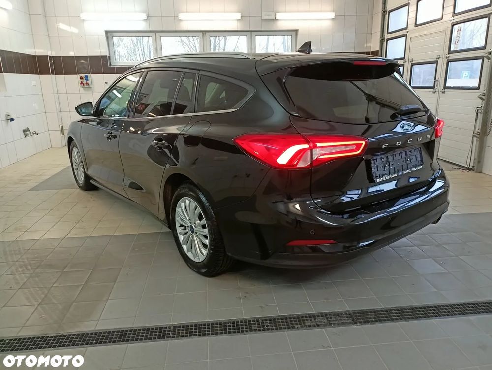 Ford Focus SW 1.0 EcoBoost Titanium - 5