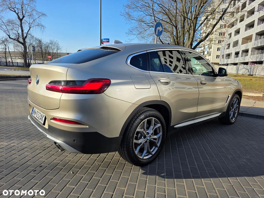 BMW X4 xDrive20i xLine sport - 30